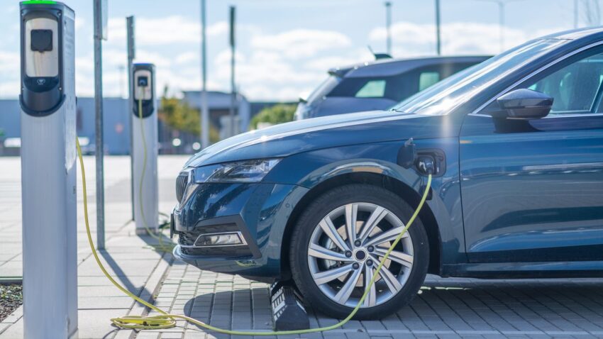 EV Charging Infrastructure Monitoring: Ensuring Efficient & Reliable Charging